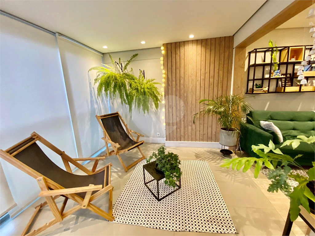 APARTAMENTO em VILA LEOPOLDINA
