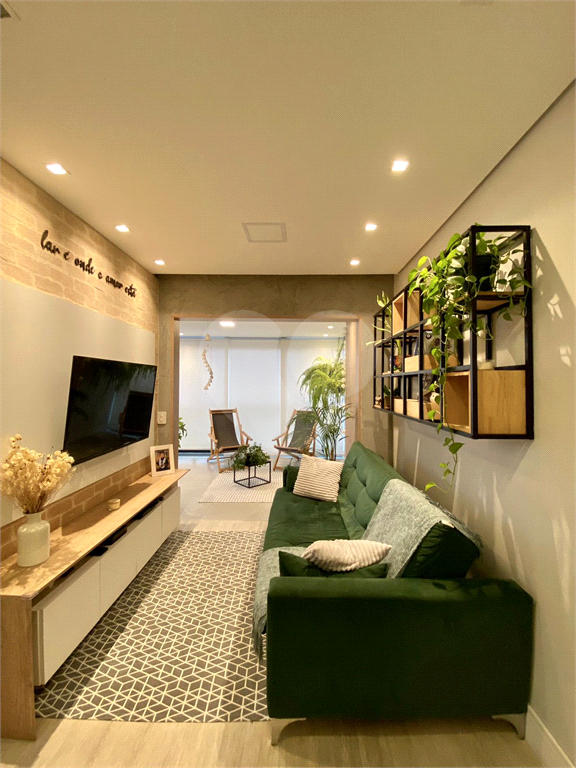 APARTAMENTO em VILA LEOPOLDINA