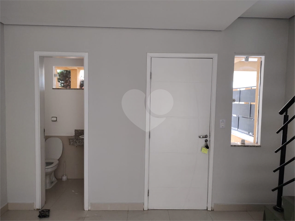 Casa de Condomínio para alugar com 2 quartos, 85m² - Foto 3