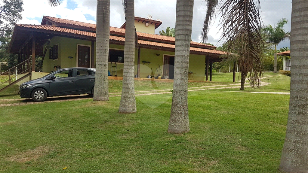 Chácara à venda com 3 quartos, 380m² - Foto 4