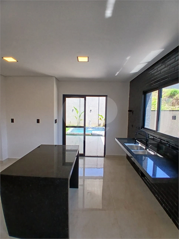 Casa a venda em Santana de Parnaíba 