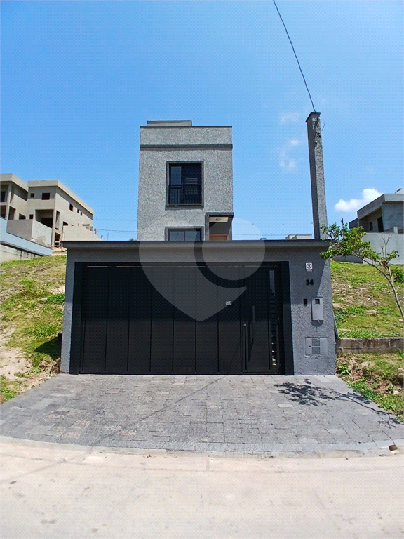 Casa a venda em Santana de Parnaíba 