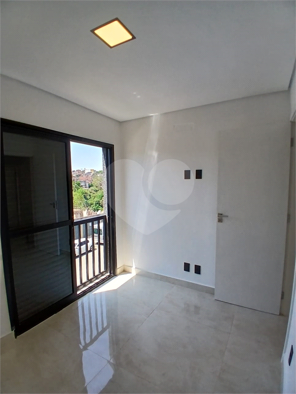 Casa a venda em Santana de Parnaíba 