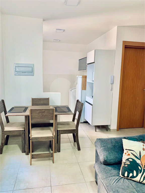 Apartamento à venda com 2 quartos, 49m² - Foto 1