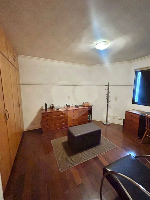 Apartamento na Água Fria, 193 metros, 3 suítes e 3 vagas 