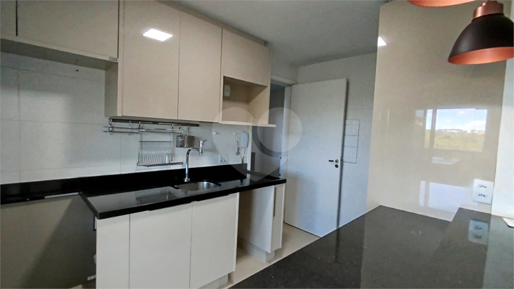 Apartamento para alugar com 3 quartos, 96m² - Foto 11