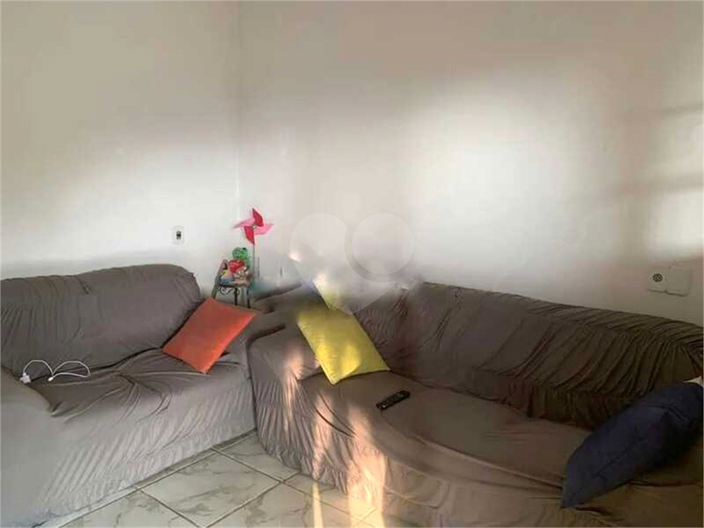Casa à venda com 2 quartos, 145m² - Foto 3