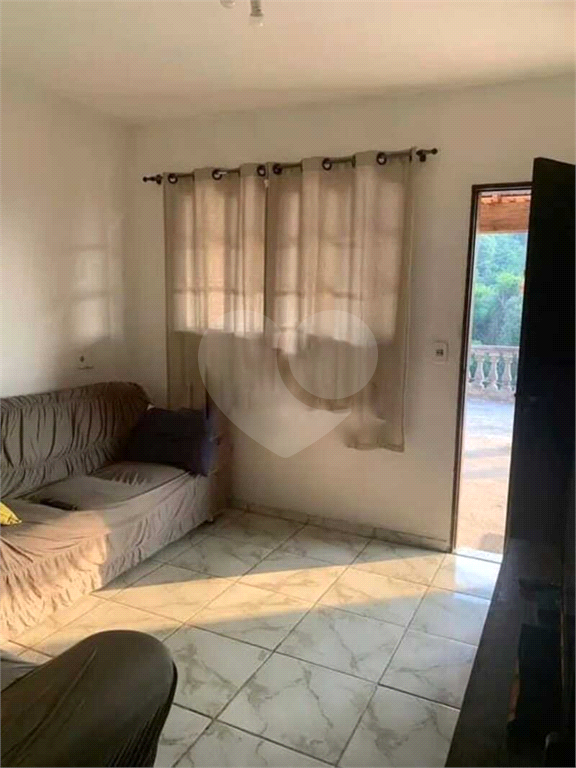 Casa à venda com 2 quartos, 145m² - Foto 2