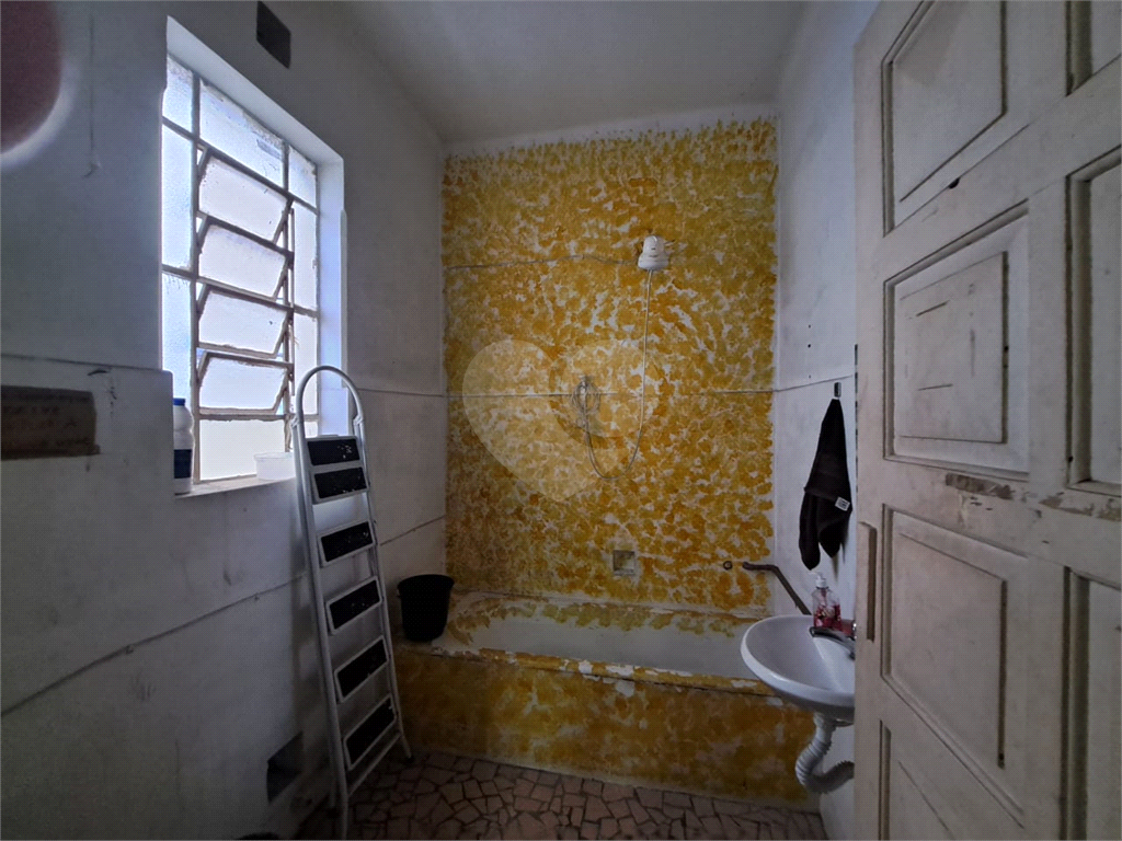 Terreno a venda na Rua Maria Candida