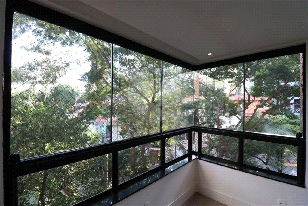 Apartamento  Vila Romana/Pompeia: 3 suites e 4 vagas de garagem ! 