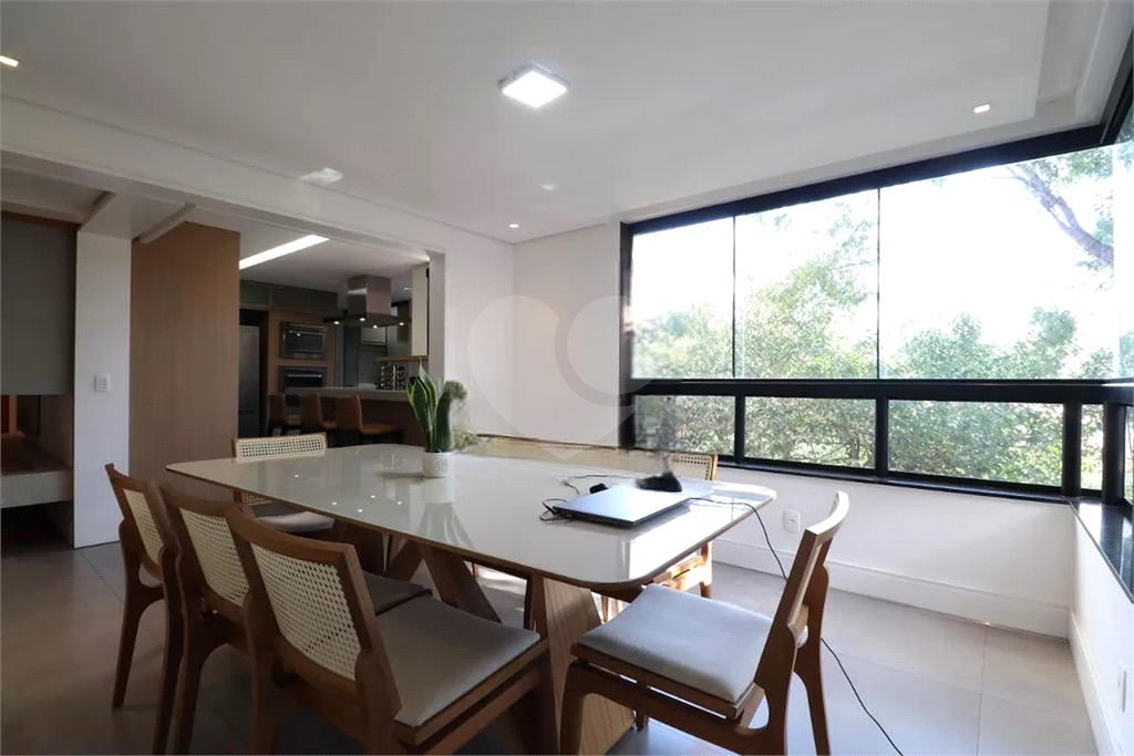 Apartamento  Vila Romana/Pompeia: 3 suites e 4 vagas de garagem ! 