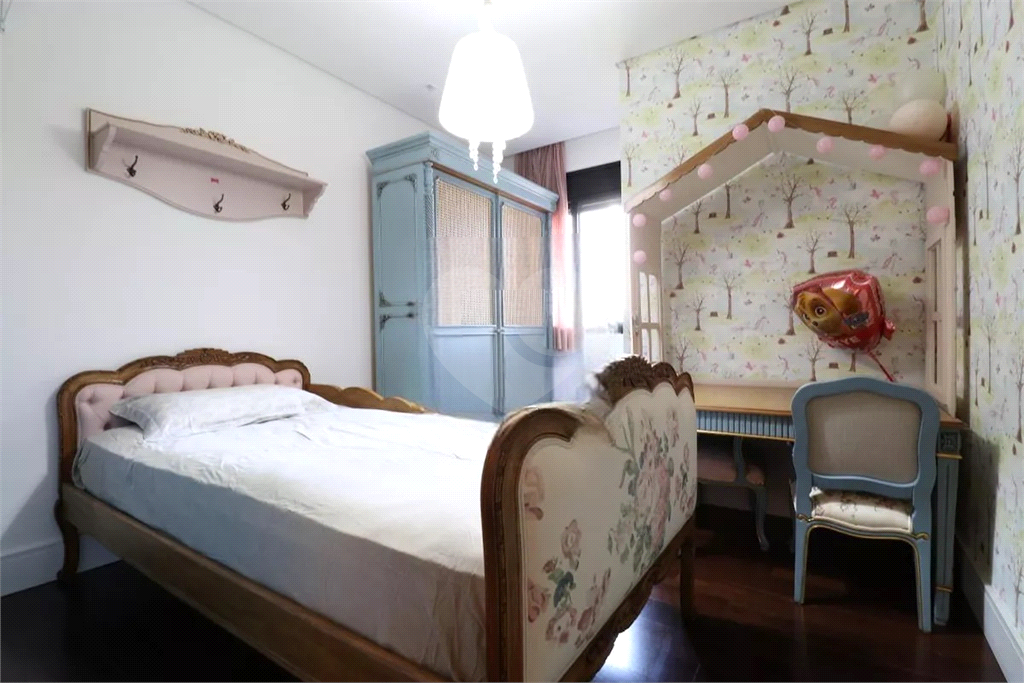 Apartamento  Vila Romana/Pompeia: 3 suites e 4 vagas de garagem ! 