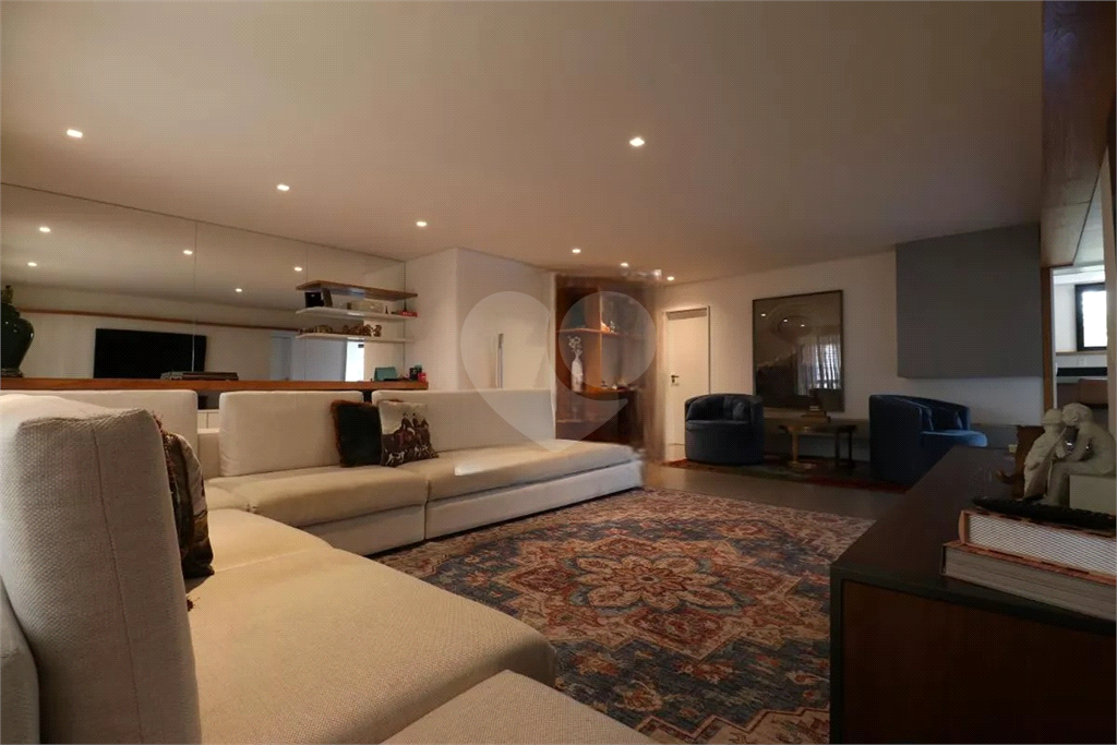 Apartamento  Vila Romana/Pompeia: 3 suites e 4 vagas de garagem ! 