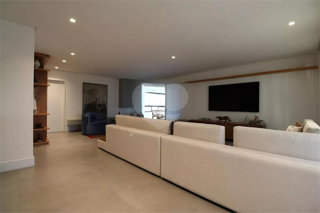 Apartamento  Vila Romana/Pompeia: 3 suites e 4 vagas de garagem ! 