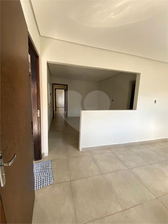 Casa à venda com 2 quartos, 139m² - Foto 2