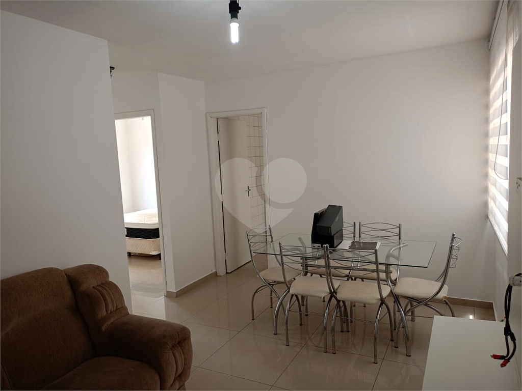 Apartamento para alugar com 2 quartos, 55m² - Foto 25