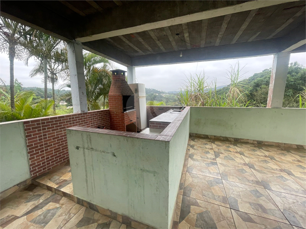 Chácara 3 Dormitórios, 3 Banheiros, Estacionamento,Piscina. Mairiporã.