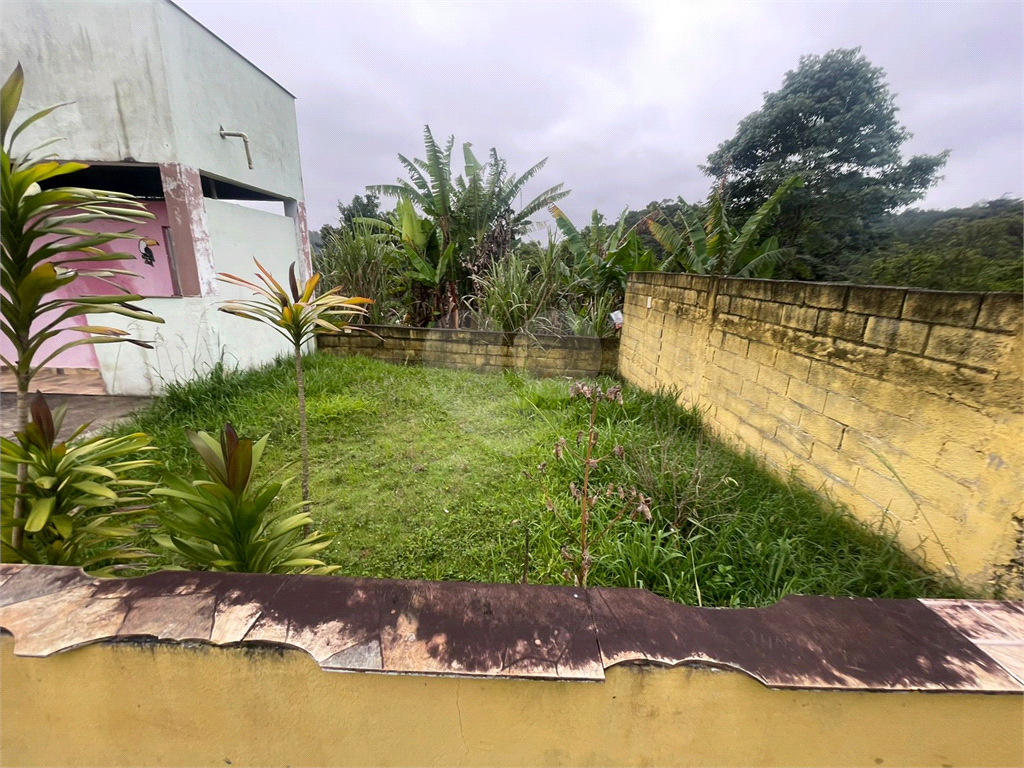 Chácara 3 Dormitórios, 3 Banheiros, Estacionamento,Piscina. Mairiporã.