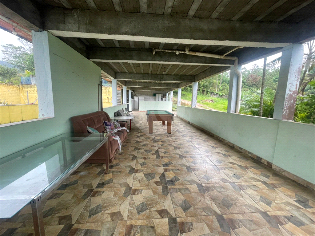 Chácara 3 Dormitórios, 3 Banheiros, Estacionamento,Piscina. Mairiporã.