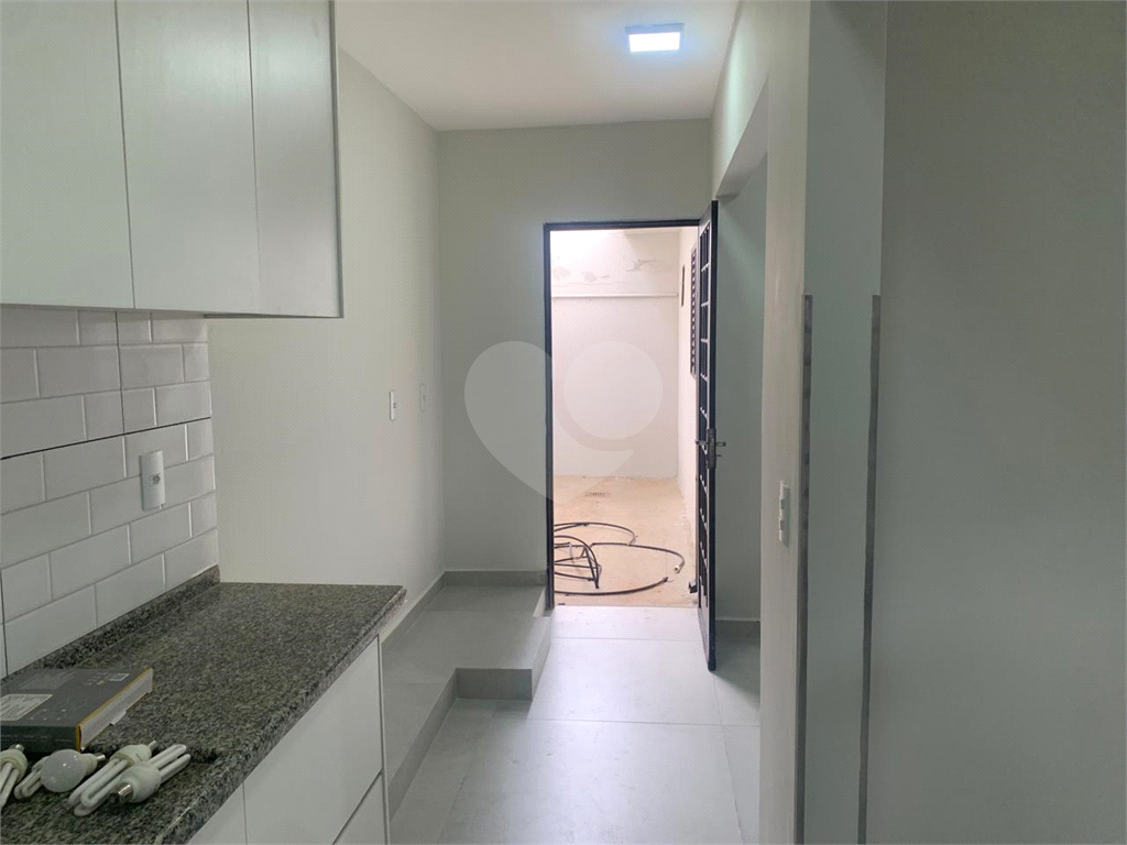 Casa à venda com 2 quartos, 140m² - Foto 8