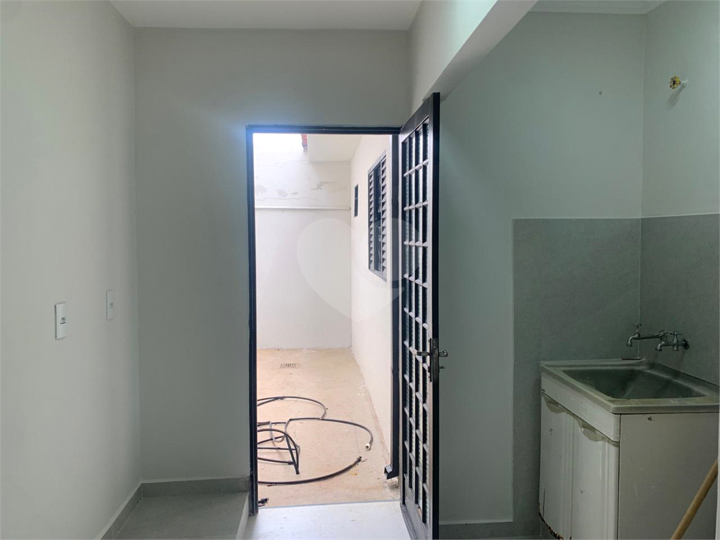 Casa à venda com 2 quartos, 140m² - Foto 22