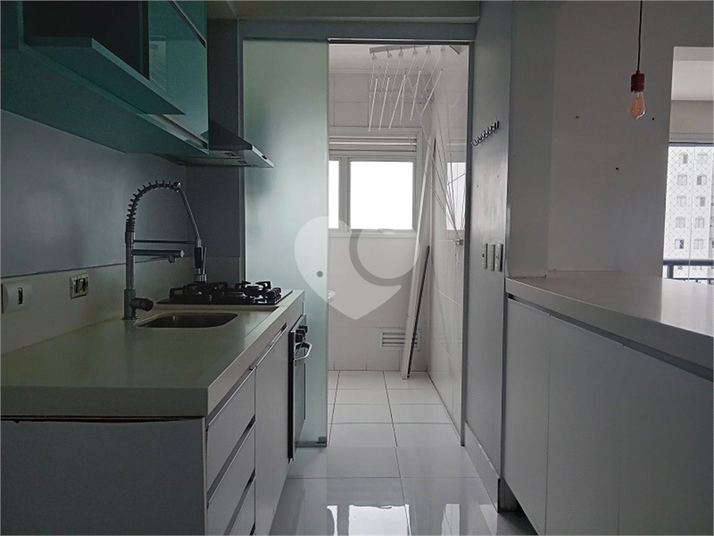 LOCAÇÃO -Apartamento 70M² | 2 Dorms (1 suíte) | vista espetacular | Condomínio Clube