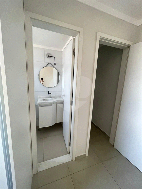 Apartamento à venda e aluguel com 1 quarto, 40m² - Foto 17