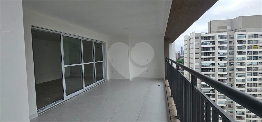 Apartamento à venda com 3 quartos, 109m² - Foto 3