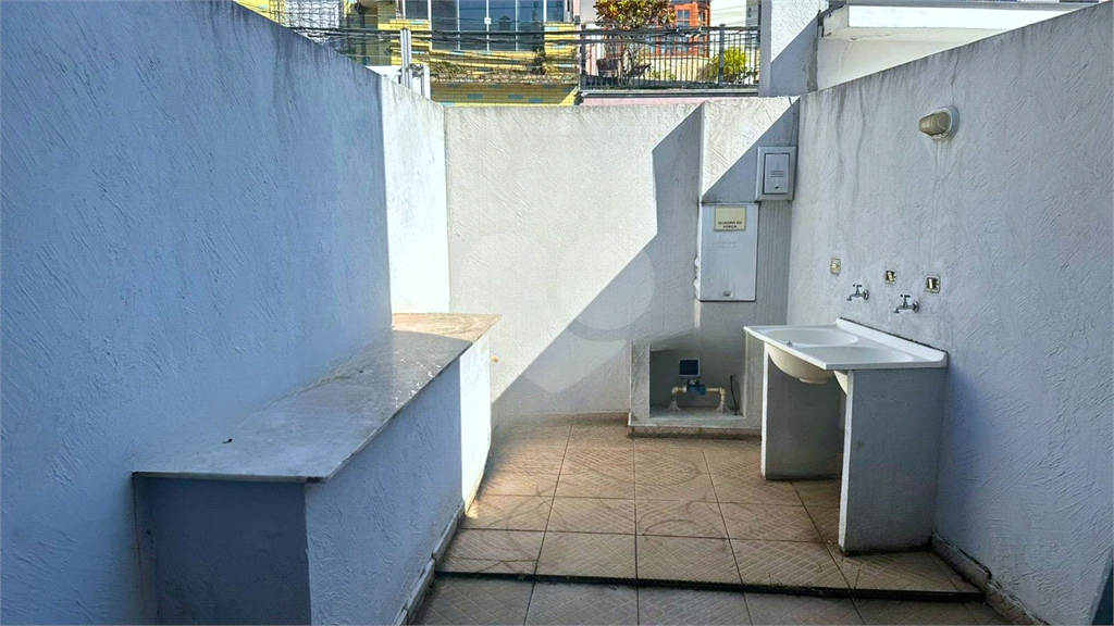 SOBRADO DE ESQUINA RESIDENCIAL OU COMERCIAL 115M2 AGUA FRIA ZN/SP 4 QUARTOS 1 SUITE 3 VAGAS