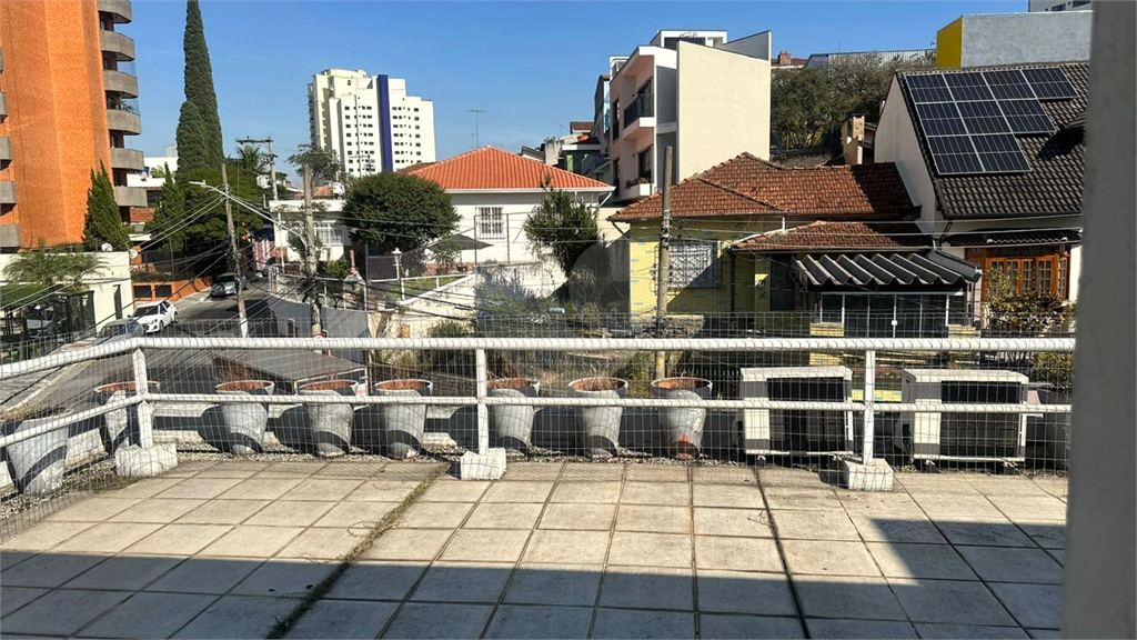 SOBRADO DE ESQUINA RESIDENCIAL OU COMERCIAL 115M2 AGUA FRIA ZN/SP 4 QUARTOS 1 SUITE 3 VAGAS