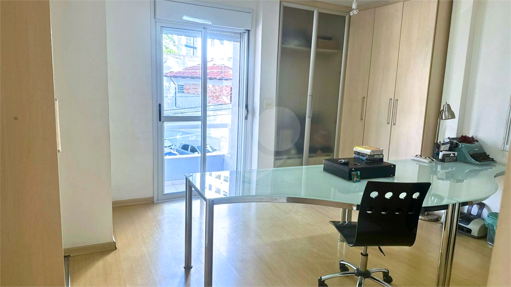 SOBRADO DE ESQUINA RESIDENCIAL OU COMERCIAL 115M2 AGUA FRIA ZN/SP 4 QUARTOS 1 SUITE 3 VAGAS