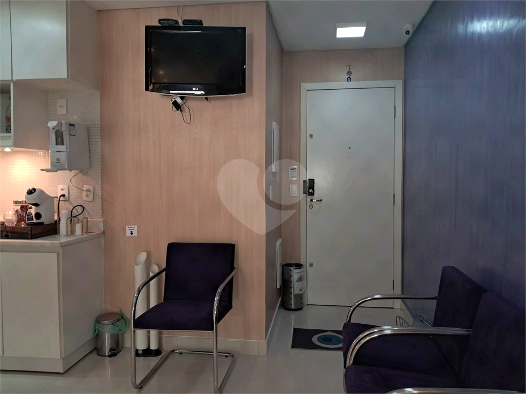 Clínica completa e toda equipada com 3 consultórios, recepção, 1 banheiro e garagem Pinheiros