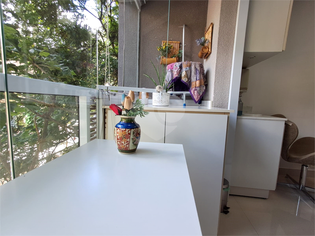 Clínica completa e toda equipada com 3 consultórios, recepção, 1 banheiro e garagem Pinheiros