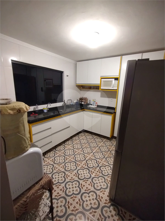 Casa à venda com 3 quartos, 80m² - Foto 1