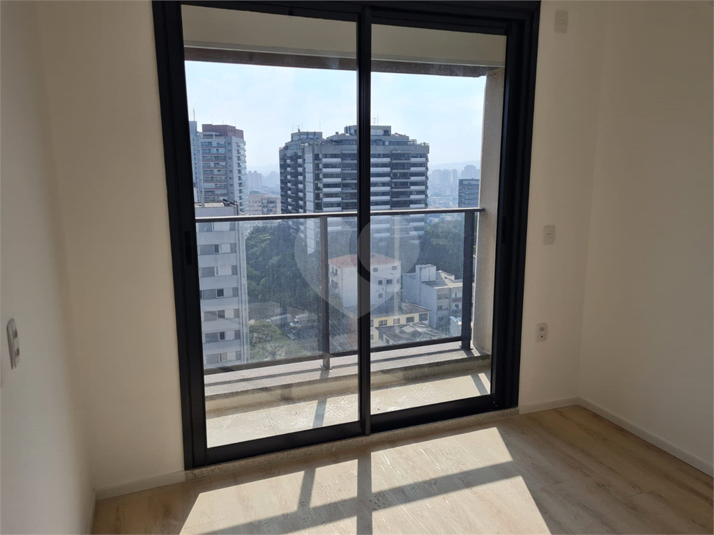 Apartamento novo em Perdizes com 157 m2, 3 suites.