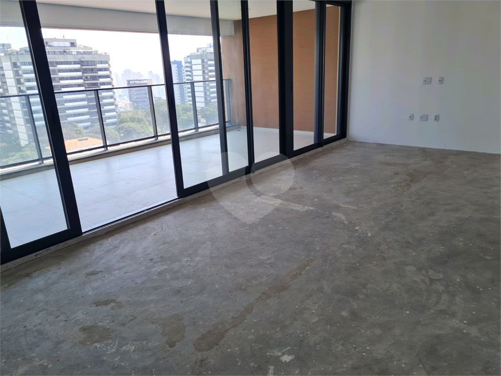 Apartamento novo em Perdizes com 157 m2, 3 suites.