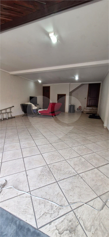 Casa à venda com 3 quartos, 200m² - Foto 5