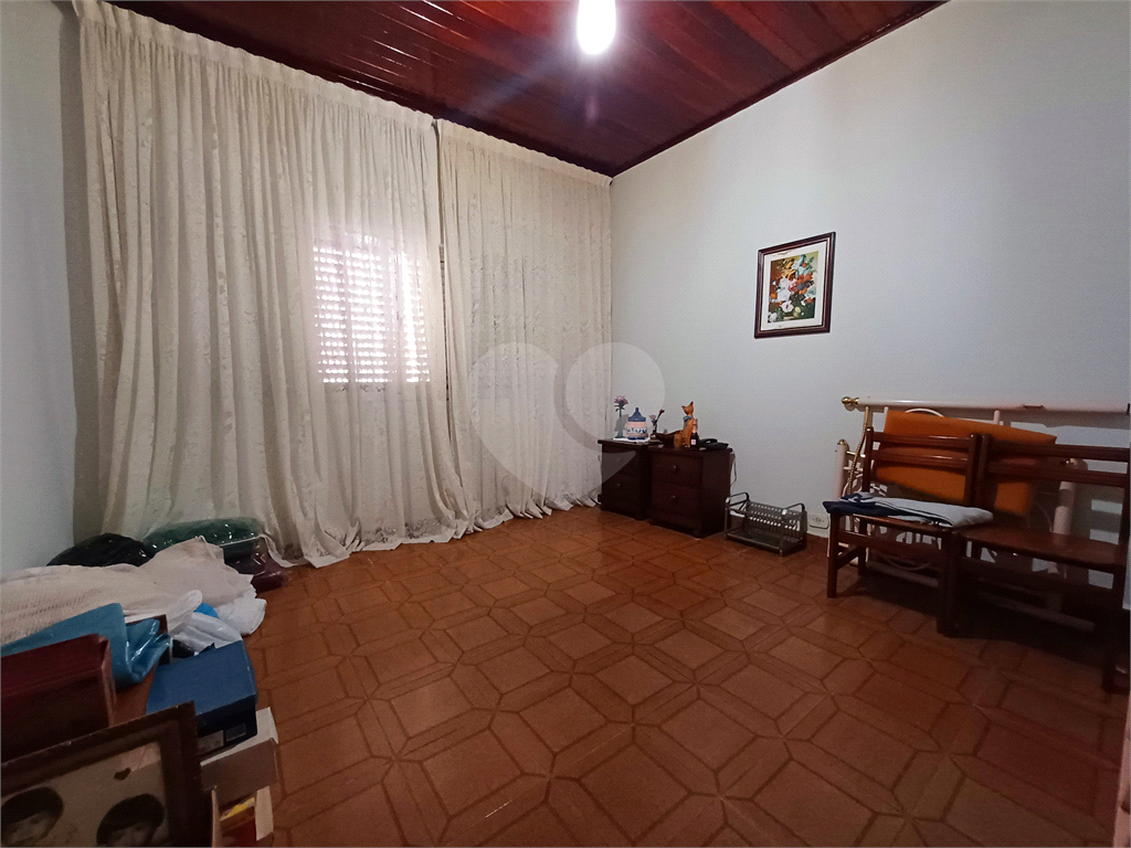 Casa charmosa-4 dormitórios. 1 suíte, 3 banheiros e 1 vaga de garagem - Vila Paulicéia