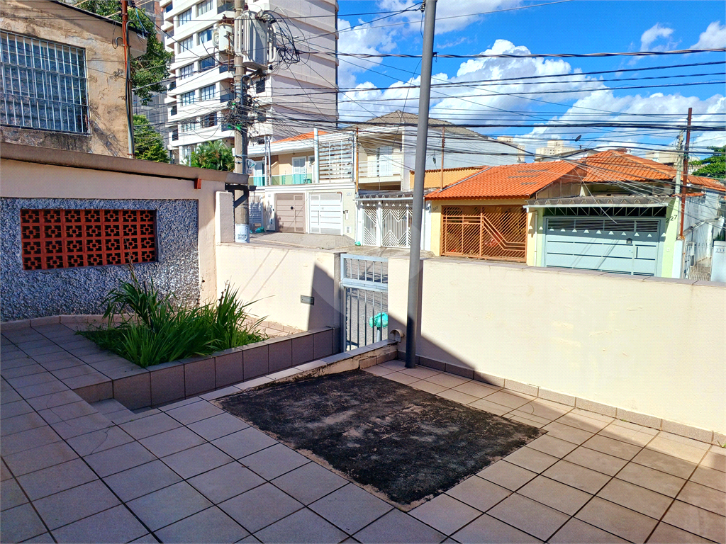 Casa charmosa-4 dormitórios. 1 suíte, 3 banheiros e 1 vaga de garagem - Vila Paulicéia