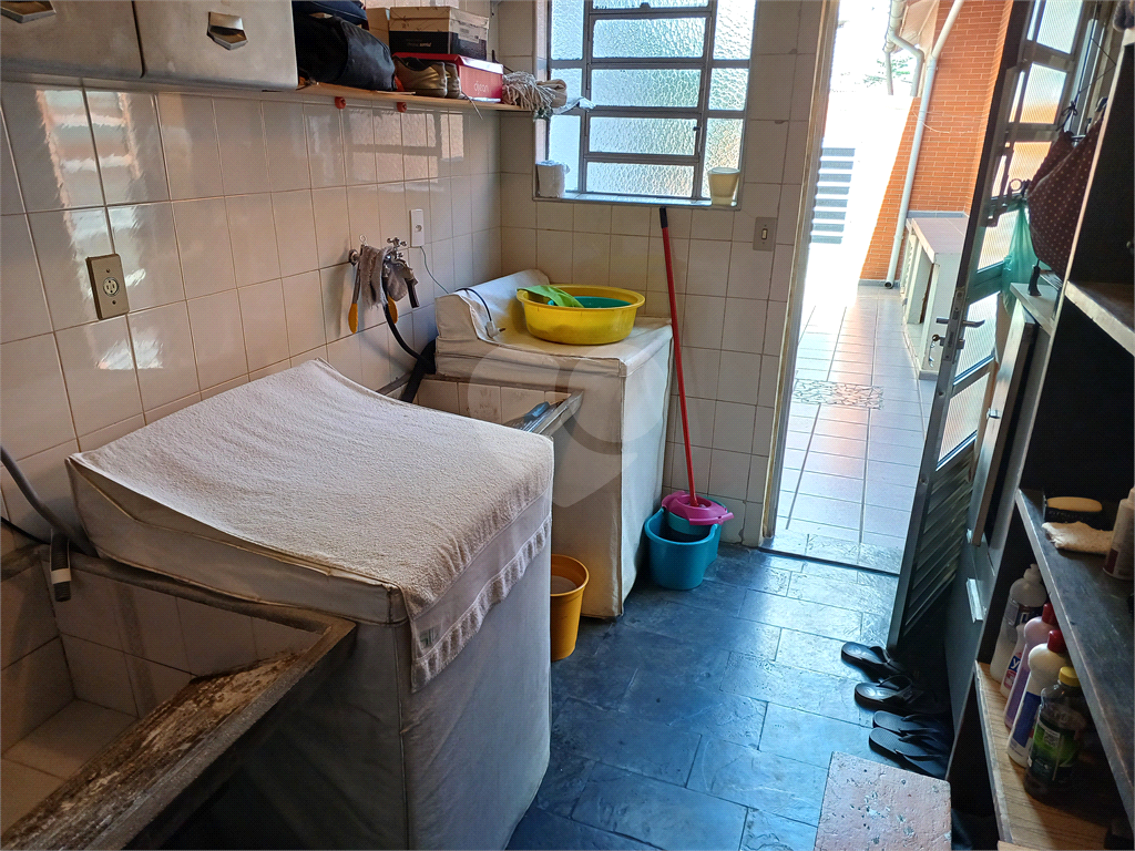 Casa charmosa-4 dormitórios. 1 suíte, 3 banheiros e 1 vaga de garagem - Vila Paulicéia