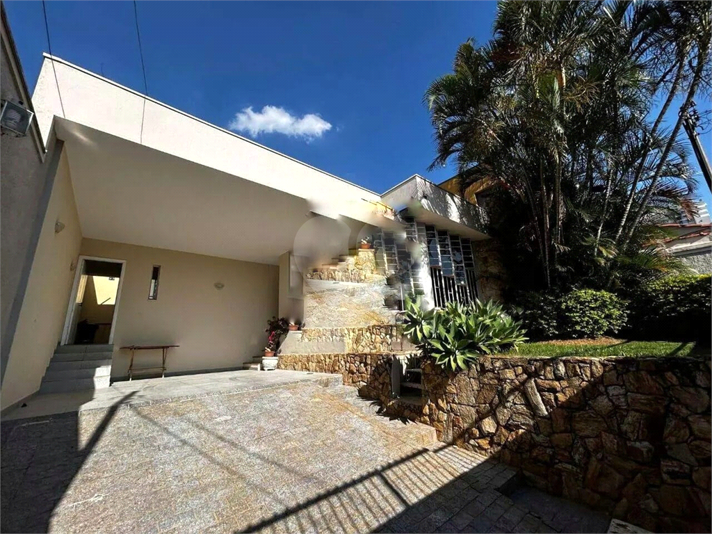 Casa à venda com 3 quartos, 194m² - Foto 25