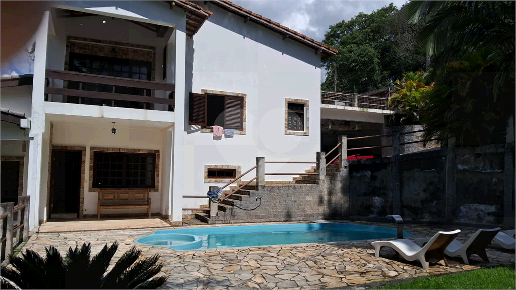 Casa de Condomínio à venda com 3 quartos, 430m² - Foto 1