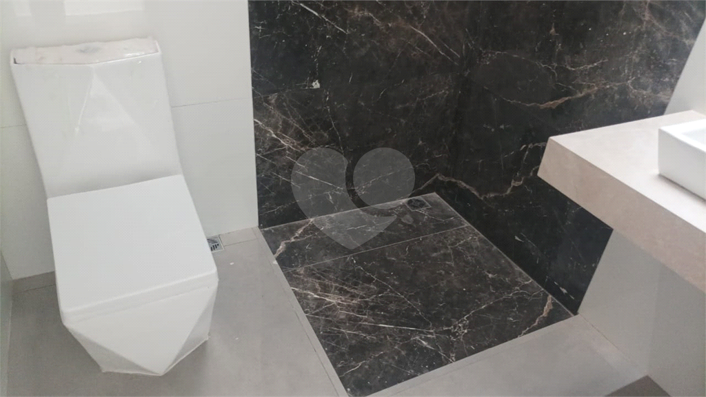 Casa à venda com 3 quartos, 90m² - Foto 11
