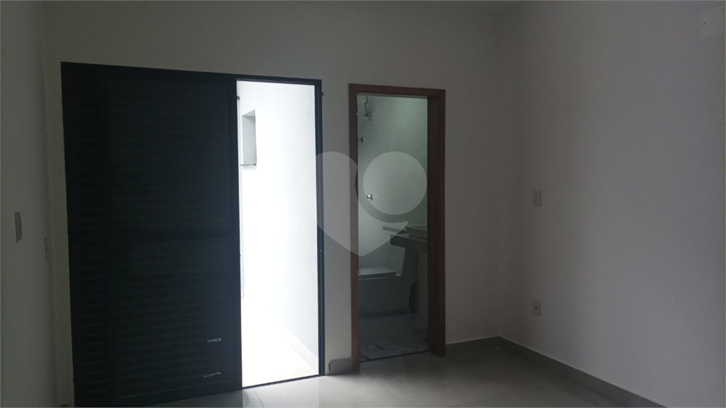 Casa à venda com 3 quartos, 90m² - Foto 17