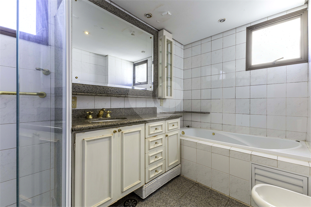 Apartamento duplex a venda no Real Parque