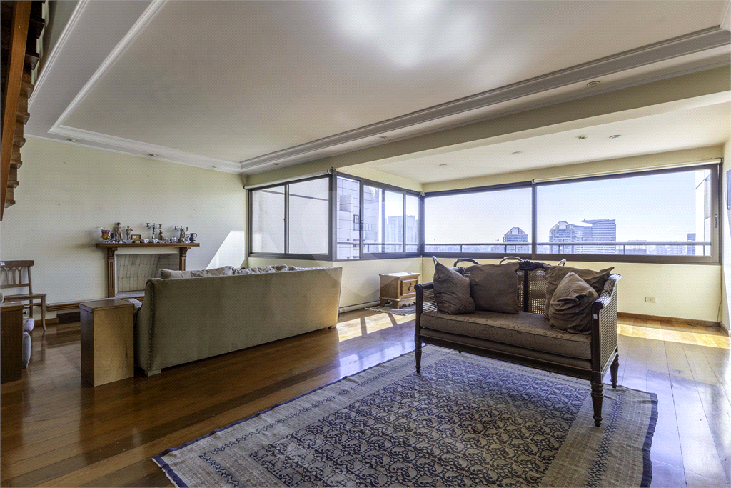 Apartamento duplex a venda no Real Parque