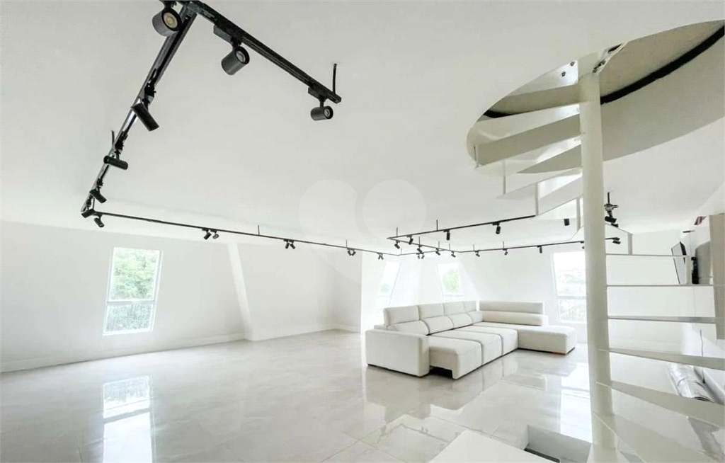 Cobertura à venda e aluguel com 2 quartos, 200m² - Foto 23