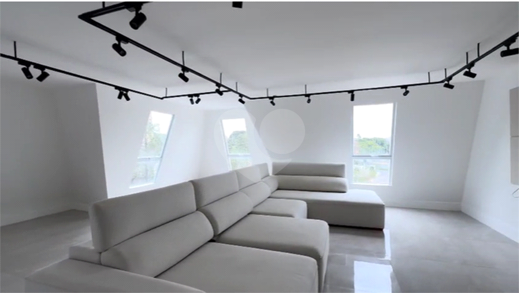 Cobertura à venda e aluguel com 2 quartos, 200m² - Foto 2