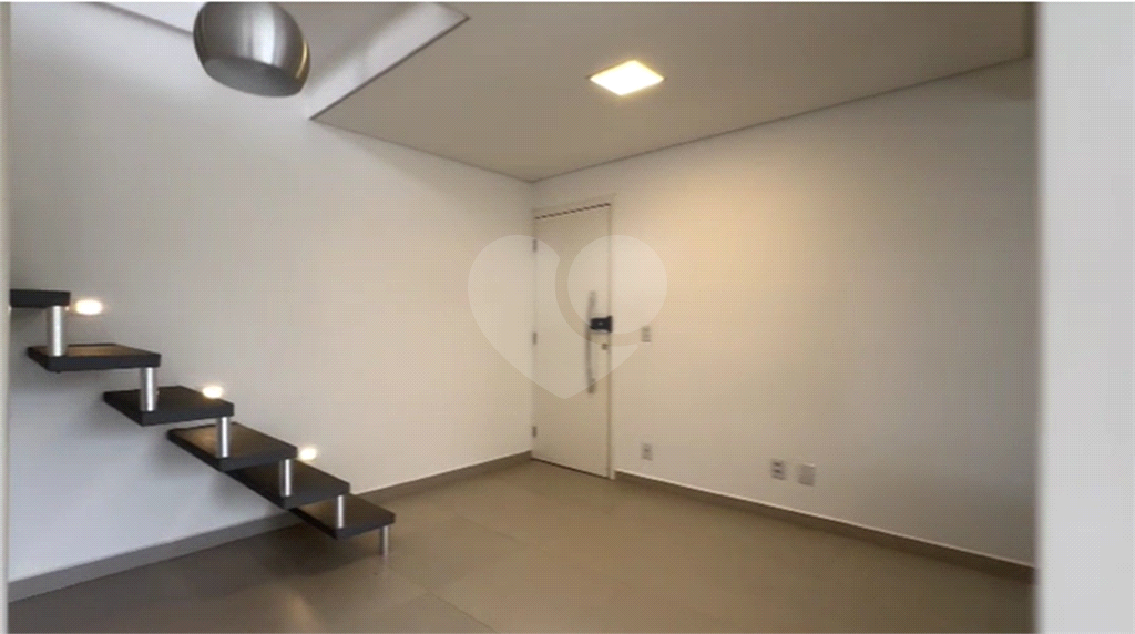Cobertura à venda e aluguel com 2 quartos, 200m² - Foto 4