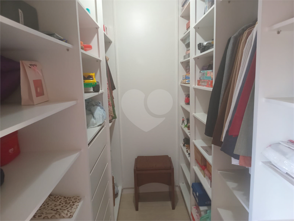 Casa de Condomínio para alugar com 4 quartos, 520m² - Foto 32